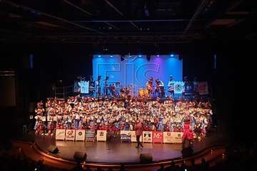 Presentación de Los Nietos de SaryMánchez en Vecindario (Fotos 1-48.Reportaje de Francisco J. Santana) el pasado domingo y esta noche en Telde (Foto 49-122. Reportaje de Antonio Alí).